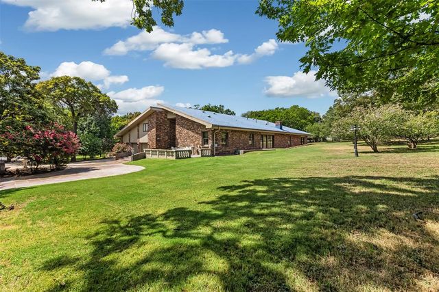 4805 Oakdale Farm Road, Edmond, OK 73013