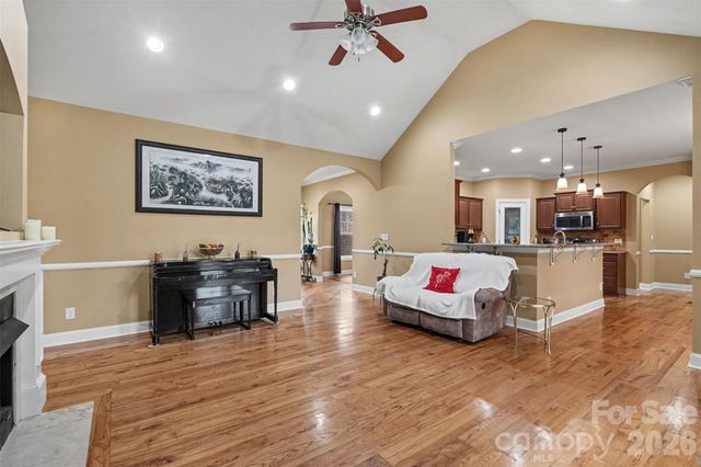 4574 Hunter Rhyne Road, Lincolnton, NC 28092