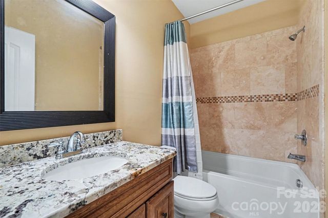 4574 Hunter Rhyne Road, Lincolnton, NC 28092