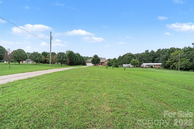 4574 Hunter Rhyne Road, Lincolnton, NC 28092