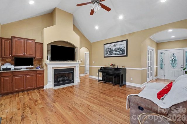 4574 Hunter Rhyne Road, Lincolnton, NC 28092