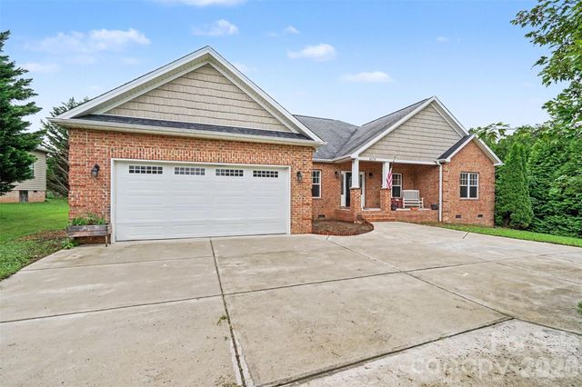 4574 Hunter Rhyne Road, Lincolnton, NC 28092