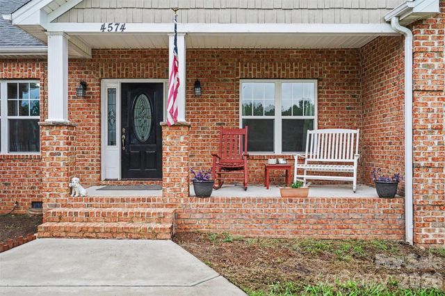 4574 Hunter Rhyne Road, Lincolnton, NC 28092