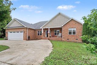 4574 Hunter Rhyne Road, Lincolnton, NC 28092