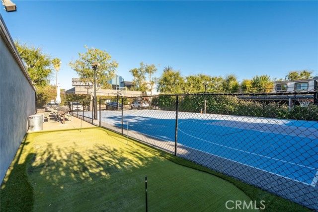 6041 Fountain Park Street 9, Woodland Hills (los Angeles), CA 91367