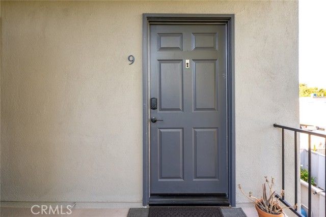 6041 Fountain Park Street 9, Woodland Hills (los Angeles), CA 91367