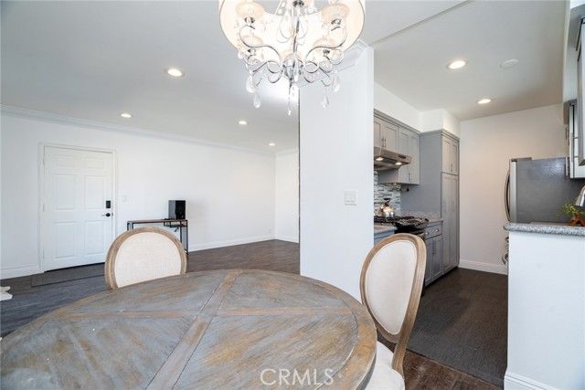 6041 Fountain Park Street 9, Woodland Hills (los Angeles), CA 91367