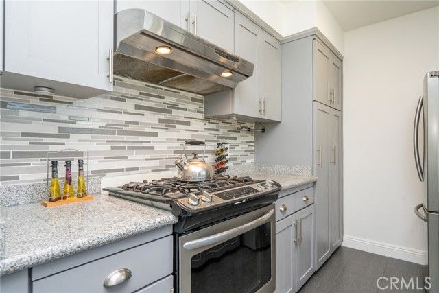 6041 Fountain Park Street 9, Woodland Hills (los Angeles), CA 91367