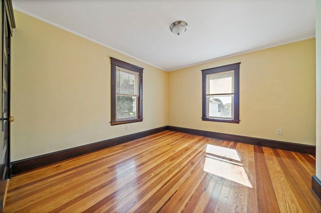 44 Chapel Court 2, Norwood, MA 02062