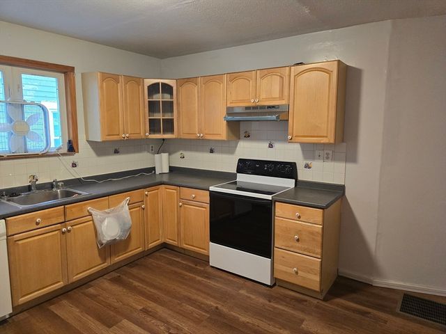11 Arcola St 1, Boston, MA 02130
