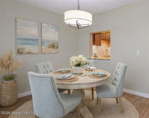 464 Grove Isle Circle, Vero Beach, FL 32962