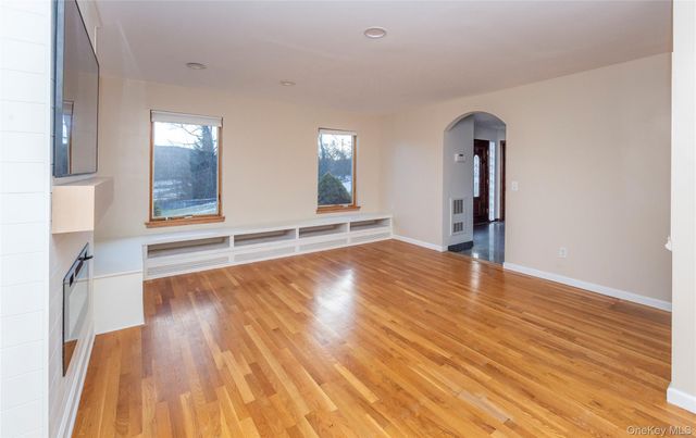 9 Caroline Drive, Patterson, NY 12563