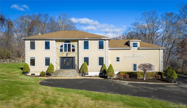 9 Caroline Drive, Patterson, NY 12563