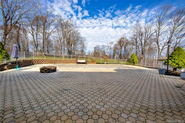 9 Caroline Drive, Patterson, NY 12563