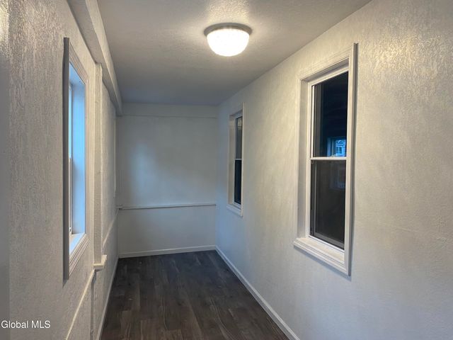 1084 Webster Street, Schenectady, NY 12303