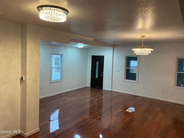 1084 Webster Street, Schenectady, NY 12303