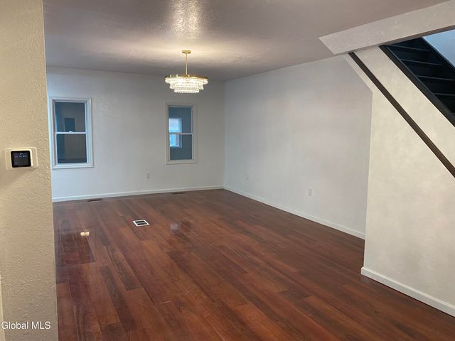 1084 Webster Street, Schenectady, NY 12303