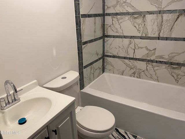 1084 Webster Street, Schenectady, NY 12303