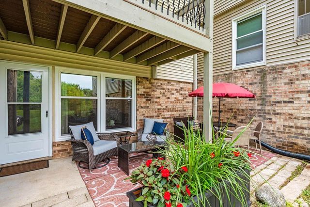 N114W16680 Crown DRIVE #9, Germantown, WI 53022