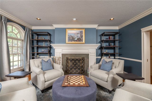 2669 N Sherwood Lane, Fayetteville, AR 72703