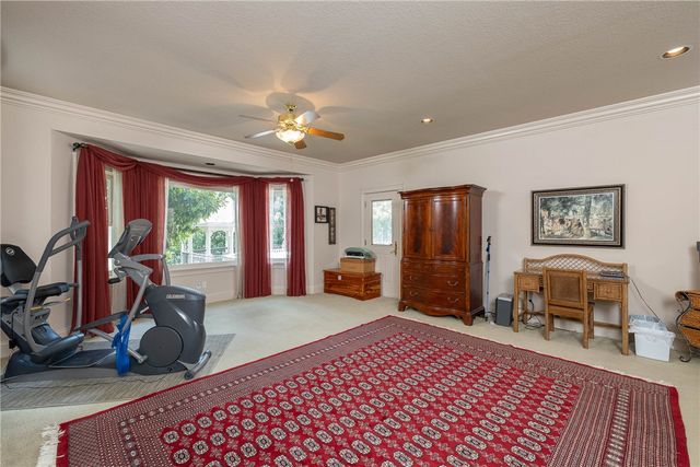 2669 N Sherwood Lane, Fayetteville, AR 72703