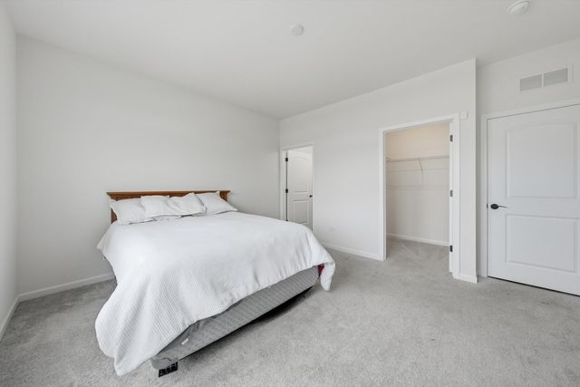 3195 Lincoln Prairie Boulevard, Aurora, IL 60503