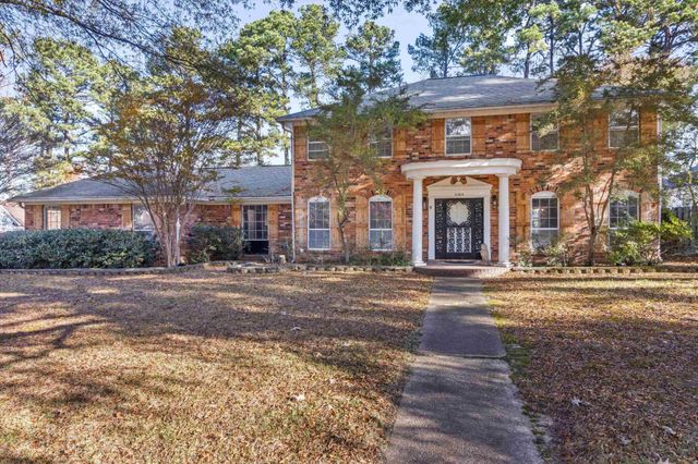 8264 WHISPERING PINES CIR, Memphis, TN 38139