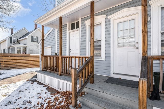 339 Lincoln St, Lowell, MA 01852