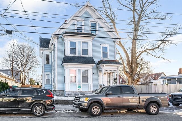 339 Lincoln St, Lowell, MA 01852