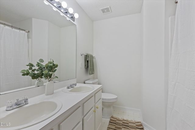 140 Orchard Park Drive, Cary, NC 27513