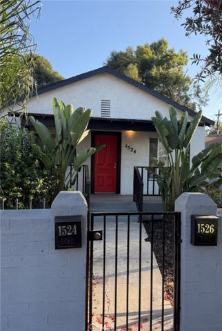 1524 1526 E 105th Street, Los Angeles, CA 90002