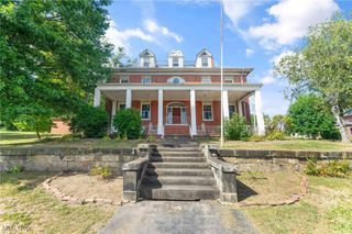 405 W Lincoln Way, Lisbon, OH 44432