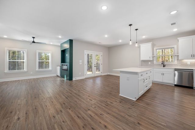 211 Dorsey Drive, Hamilton, GA 31811