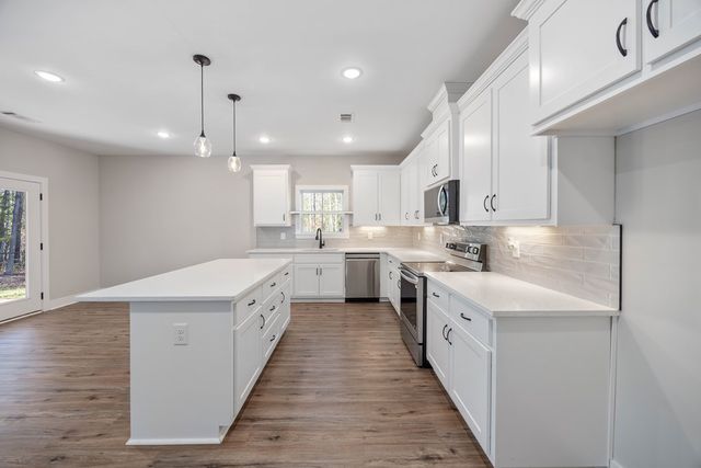 211 Dorsey Drive, Hamilton, GA 31811