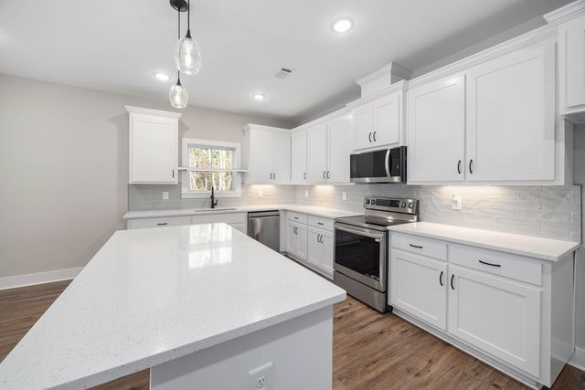 211 Dorsey Drive, Hamilton, GA 31811