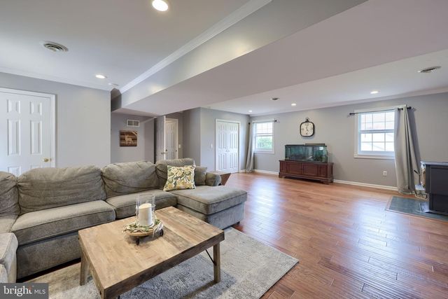 170 OVERVIEW CIR W, Red Lion, PA 17356