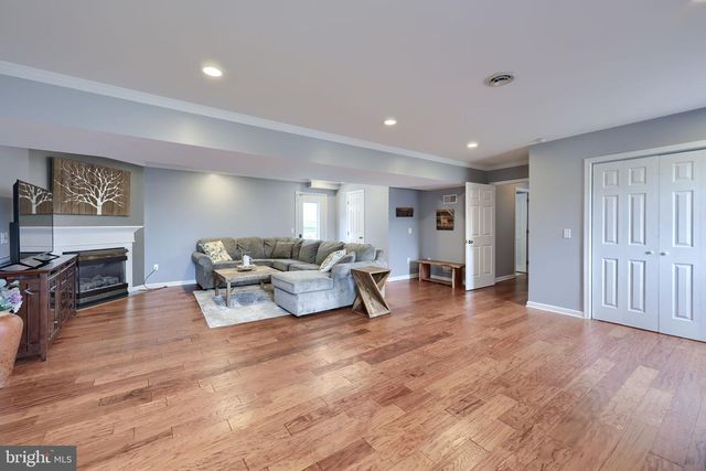 170 OVERVIEW CIR W, Red Lion, PA 17356