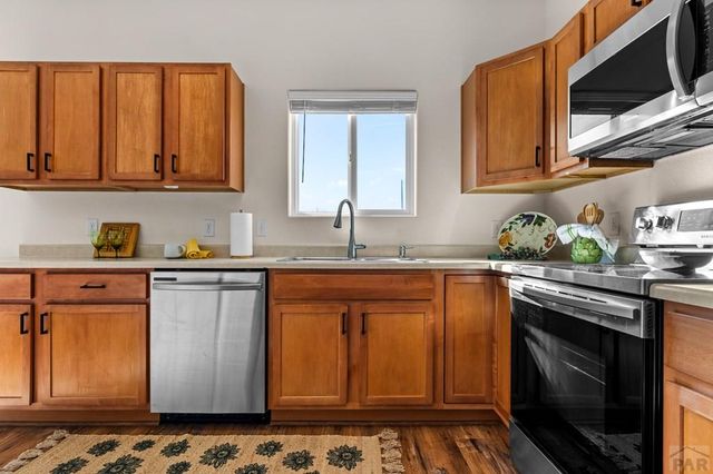 5151 Goldking Rd, Pueblo, CO 81008