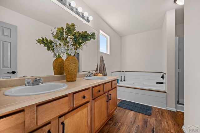 5151 Goldking Rd, Pueblo, CO 81008