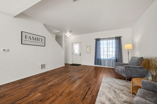 5151 Goldking Rd, Pueblo, CO 81008