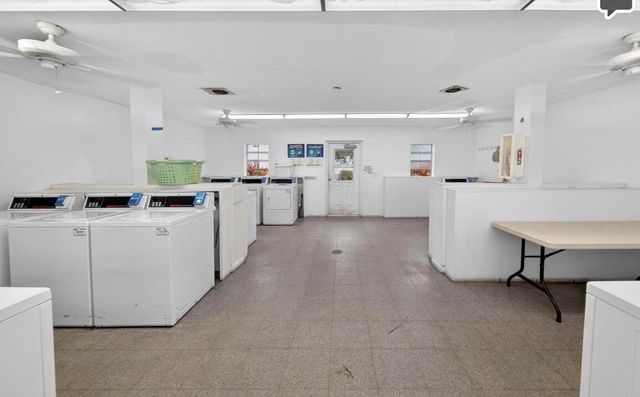 702 SE 2nd Avenue SE 405, Deerfield Beach, FL 33441