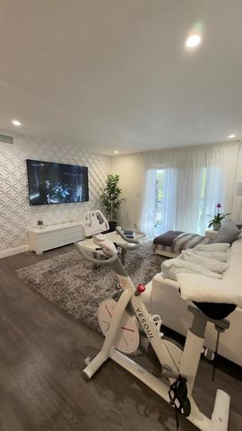 702 SE 2nd Avenue SE 405, Deerfield Beach, FL 33441