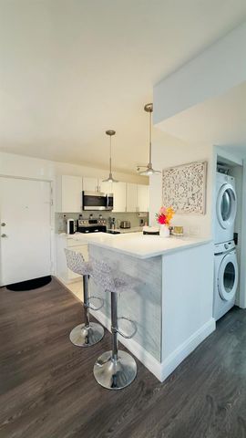 702 SE 2nd Avenue SE 405, Deerfield Beach, FL 33441