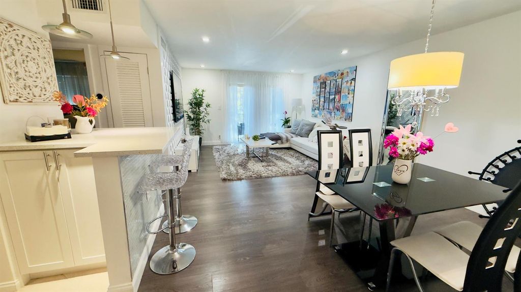 702 SE 2nd Avenue SE 405, Deerfield Beach, FL 33441