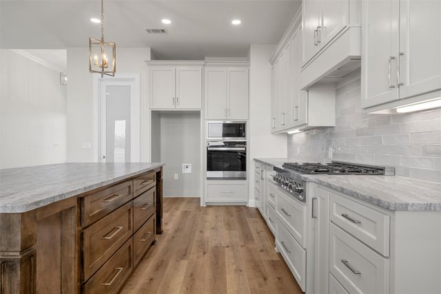 995 Galaxy Road, Woodway, TX 76712