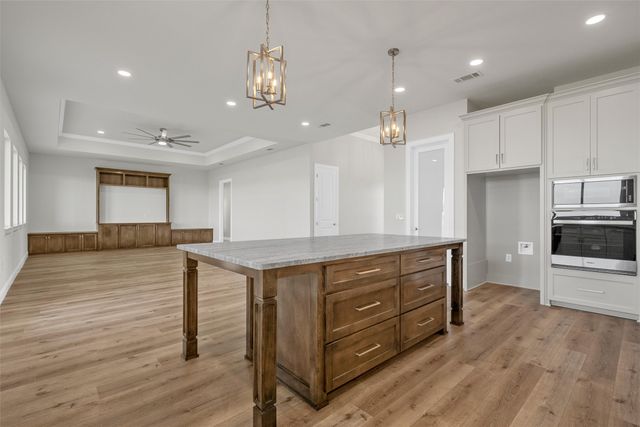 995 Galaxy Road, Woodway, TX 76712