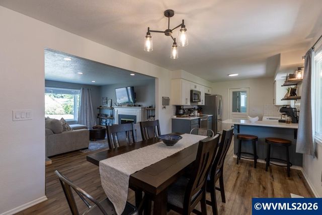 1302 Mandarin St NE, Keizer, OR 97303