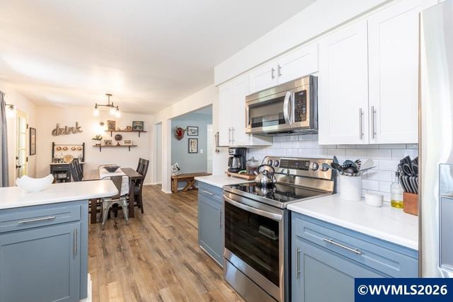 1302 Mandarin St NE, Keizer, OR 97303