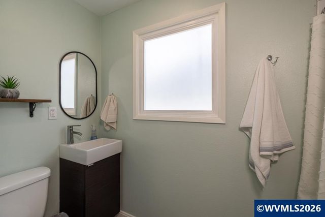1302 Mandarin St NE, Keizer, OR 97303