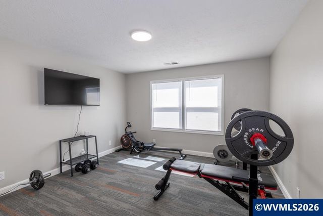 1302 Mandarin St NE, Keizer, OR 97303